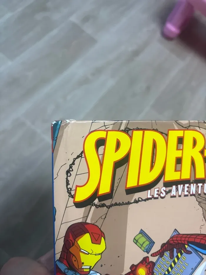 🛑 livre Spiderman 🛑 - photo numéro 2