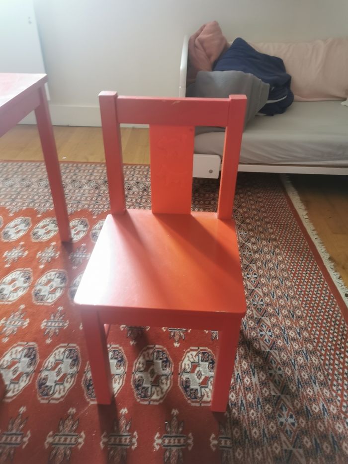 Bureau et chaise enfant - photo numéro 2