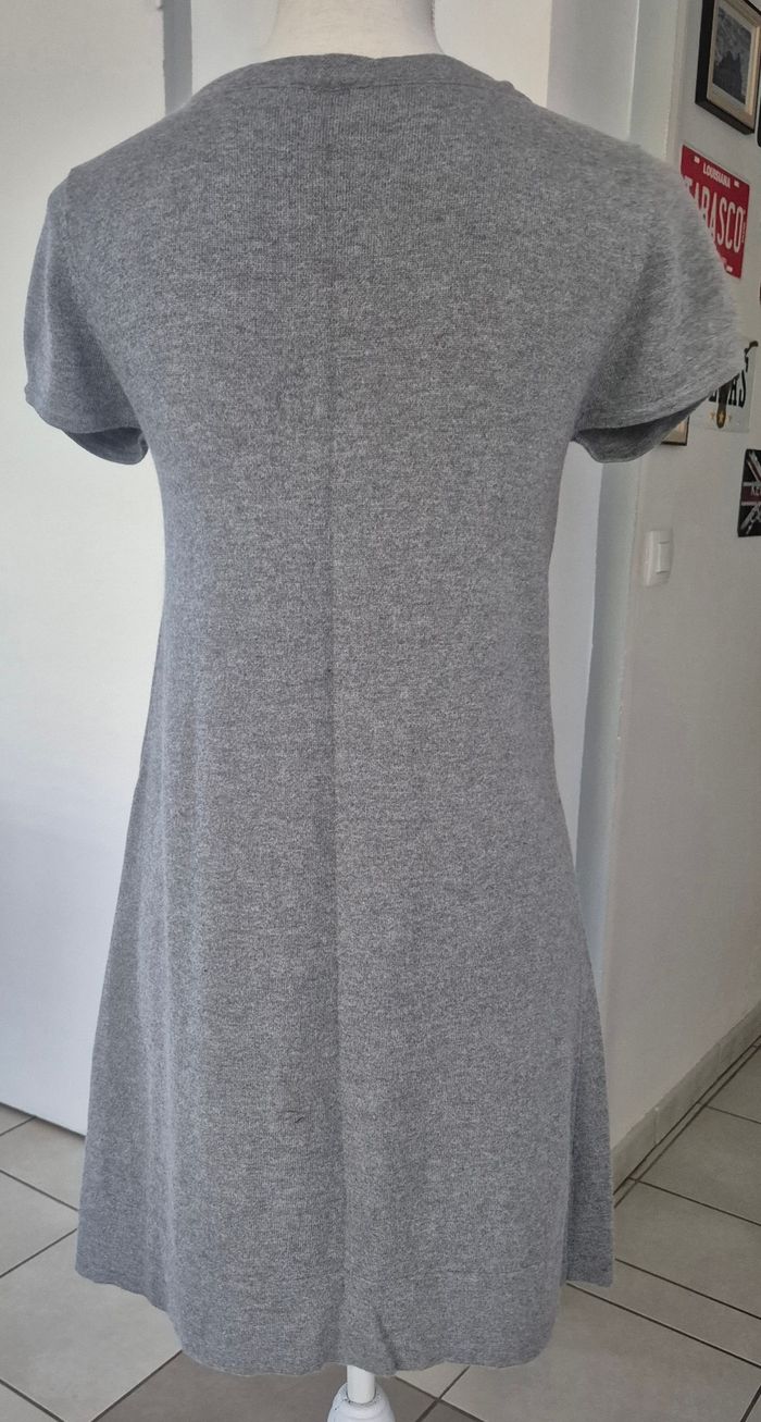 Robe grise - photo numéro 3