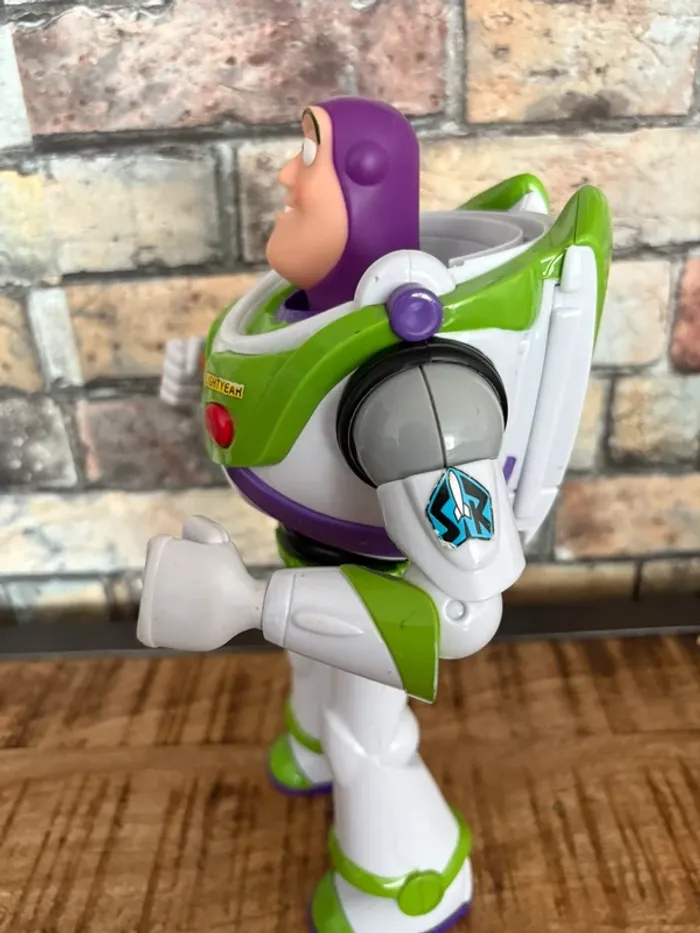 Buzz l’éclair Disney - photo numéro 4
