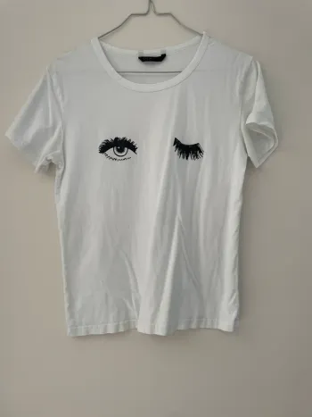 Tee shirt