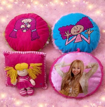 Lot de 4 coussins chambre fillette 