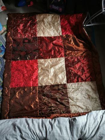 Couvre lit 137cm sur 180 cm