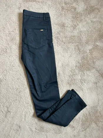 Pantalon slim taille 38