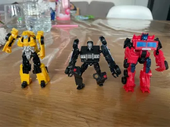 Figurine/voiture transformers
