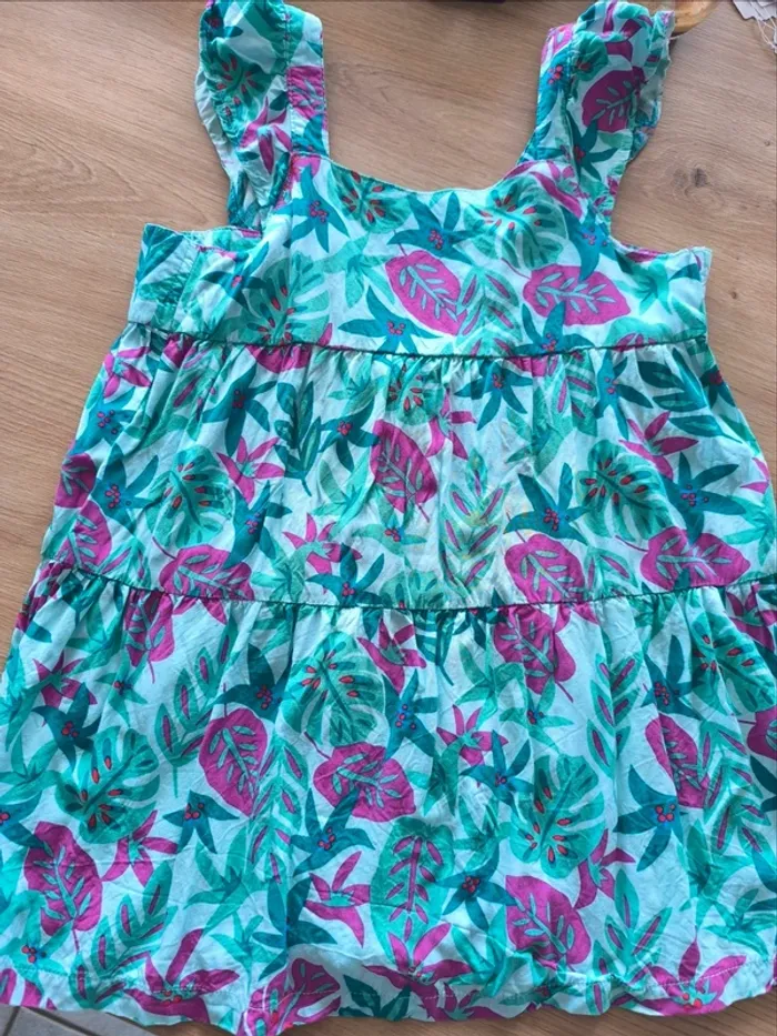 Robe fille , dpam , excellent état, taille 4 ans ,