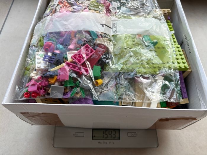 Lot +1kg de LEGO Friends – pièces & personnages – vendu en vrac