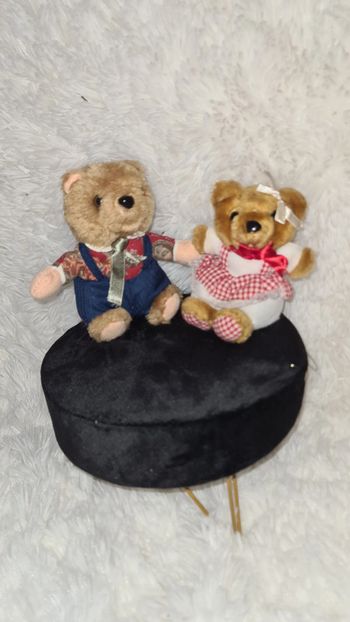 couple d'ourson vintage habillé