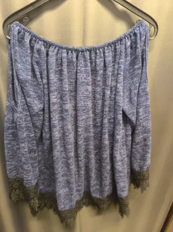 301168 pull bleu femme M