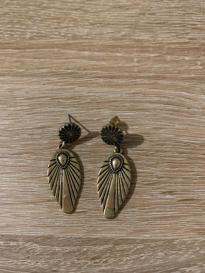 Boucles d’oreilles feuille - photo numéro 1