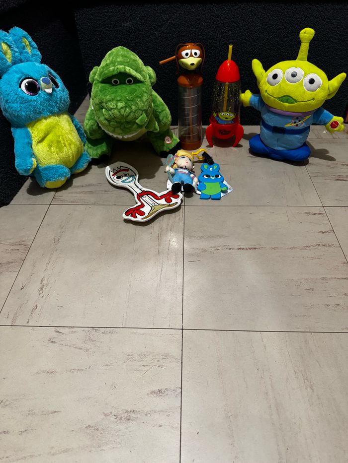 Lot Toy Story