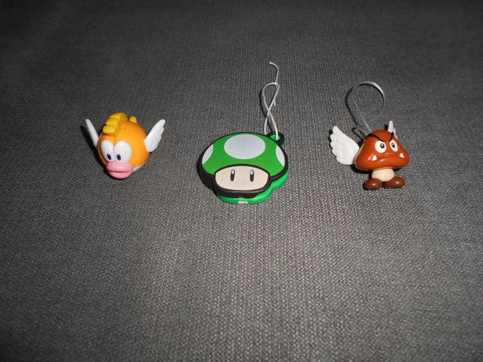 Figurines Kinder Joy: Super Mario neuves
