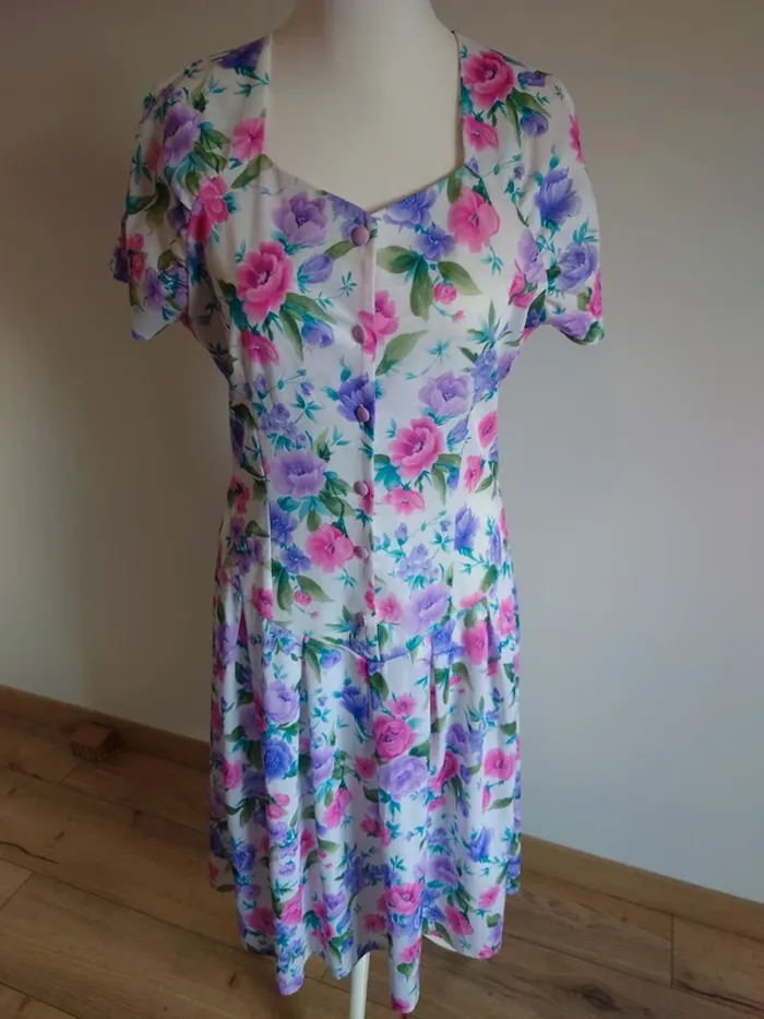Robe M