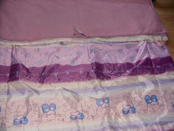 couverture ou couvre lit en tissu et polaire