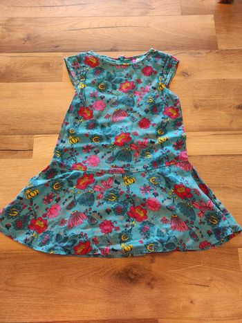 Robe orchestra 4 ans en TBE