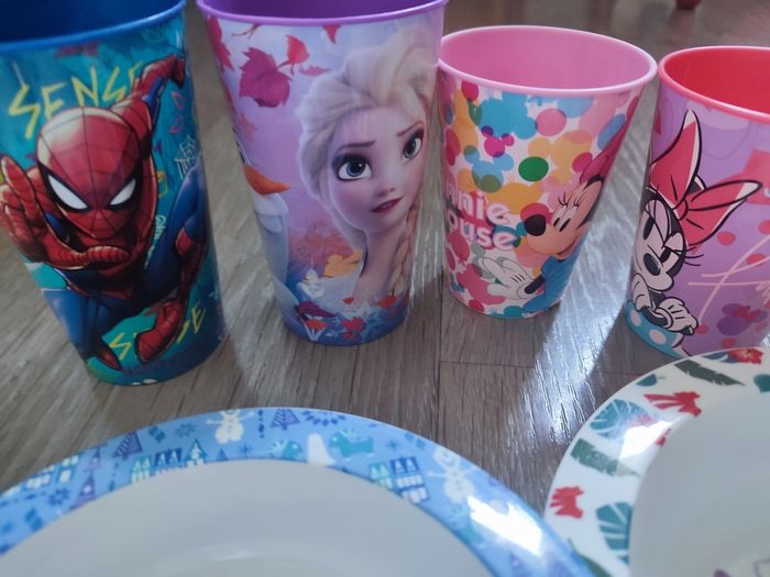 Lot assiettes et verres - photo numéro 8