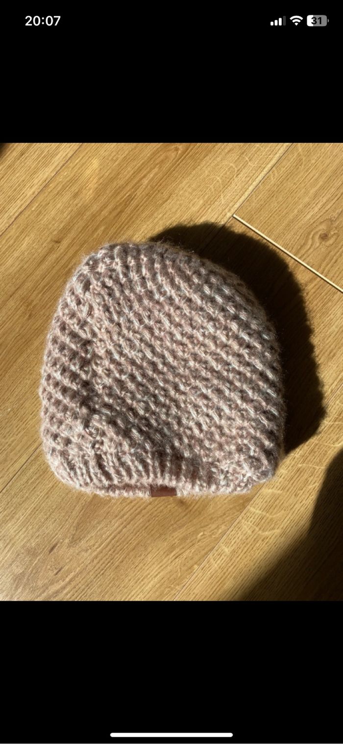Bonnet en laine rose - photo numéro 2