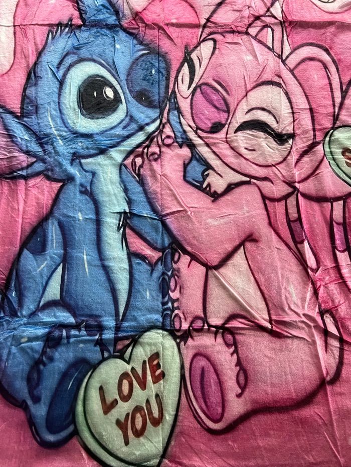 Très joli plaide de Stitch et Angèle, 150 ×200 neuve - photo numéro 6