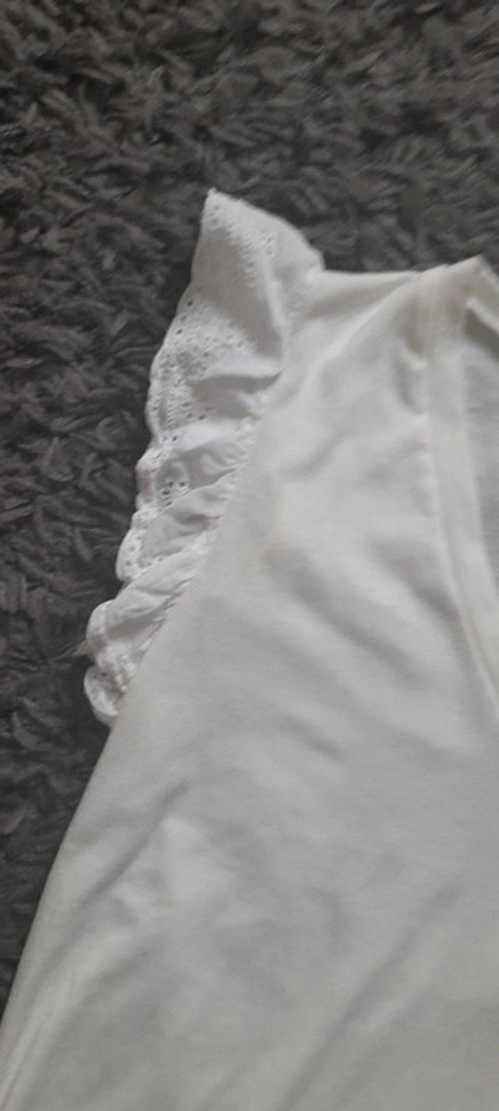 T-shirt top avec dentelle - photo numéro 2