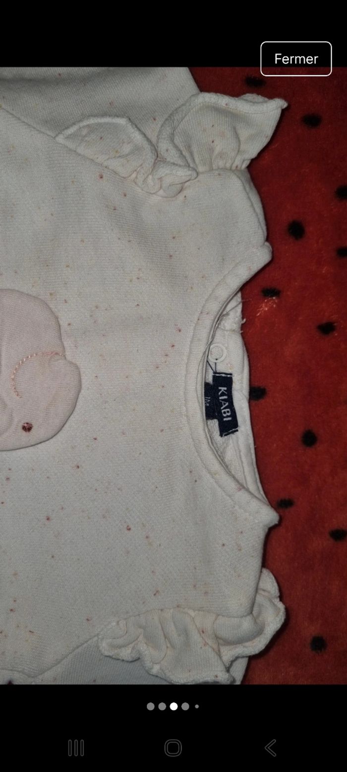 Pull 1 mois fille en bon état - photo numéro 3