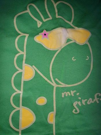 T-shirt 6/7 ans fille.