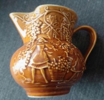Pot a lait de marque Tognana en ceramique relief marron vintage