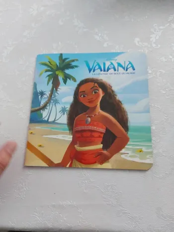 Livre vaiana la légende du bout du monde