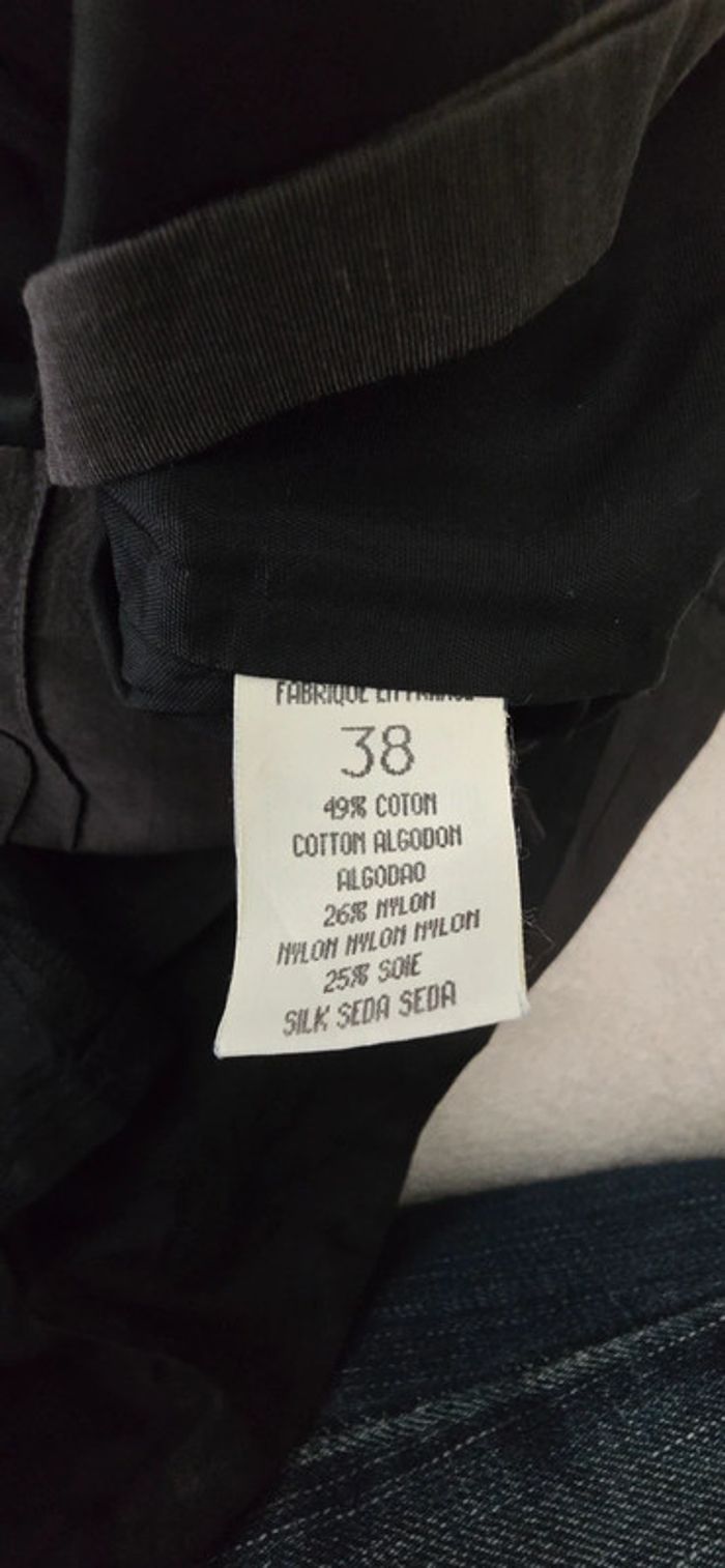 Petite robe noire avec poche marque Caroll 25%soie - photo numéro 17
