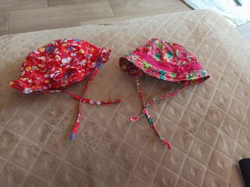 2 Chapeaux filles
