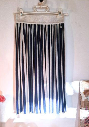 Jupe plissée à rayures scintillantes – Fly Girl – Taille M