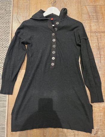 Robe à capuche à boutons – Miss Captain – Taille 1