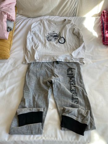 Ensemble jogging tee shirt à manche longue