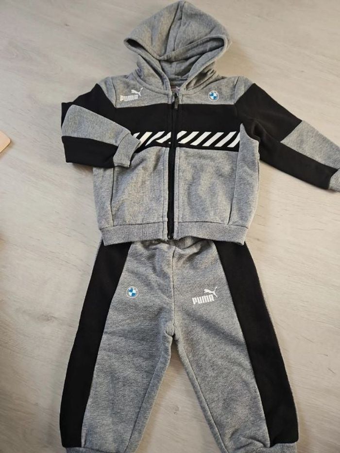 Ensemble jogging BMW