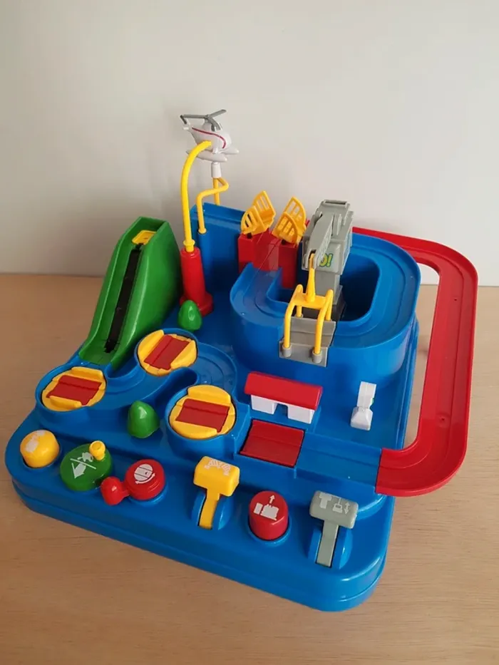 Jeu rescue city circuit fermé de petites voitures - photo numéro 2