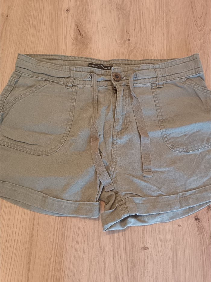 Short taille 36 fashion private company kaki - photo numéro 2