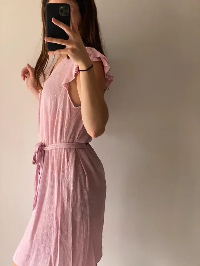 Robe rose - photo numéro 3