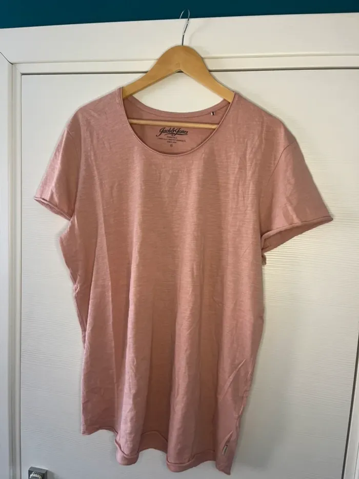 🔹 T-shirt Rose Pâle – Jack & Jones 🔹