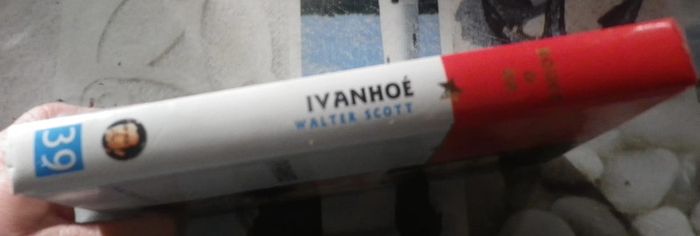 Ivanhoé de Walter Scott Bibliothèque Rouge & Or - photo numéro 3