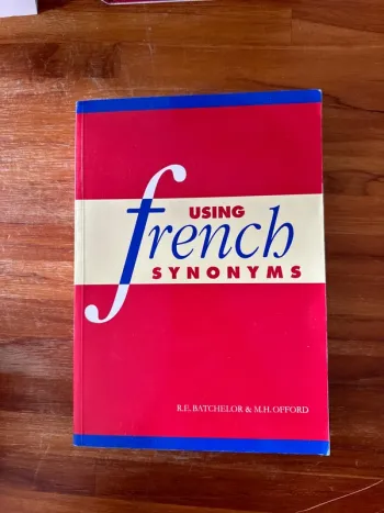 Livre using french synonims