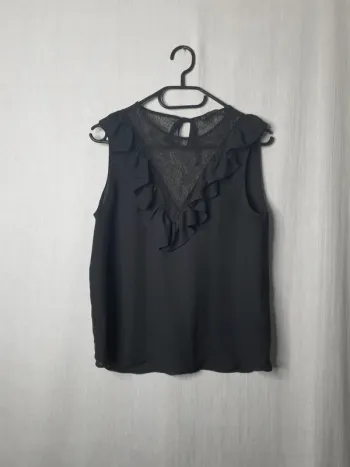 Top noir dentelle zara