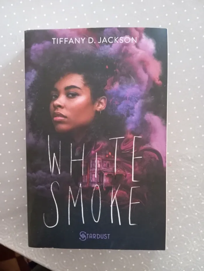 Livre White Smoke
