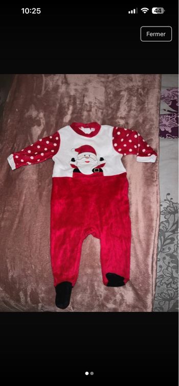 Pyjama taille 6 mois très bon état