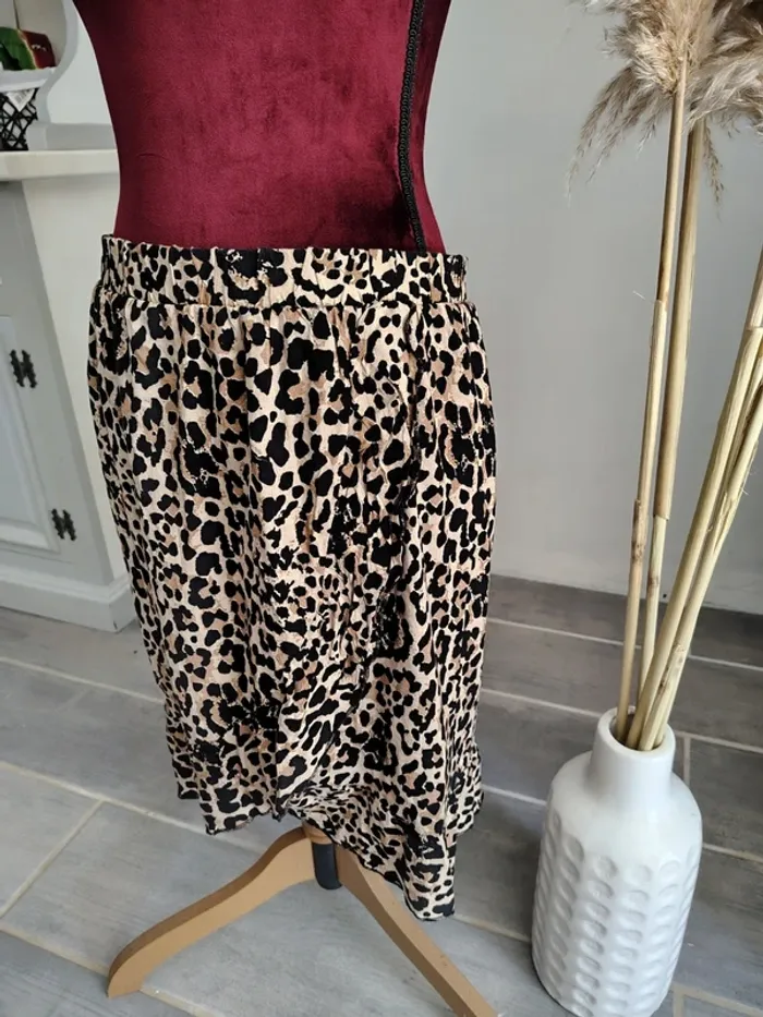 Jolie jupe femme motif léopard 🎀 40 - photo numéro 3