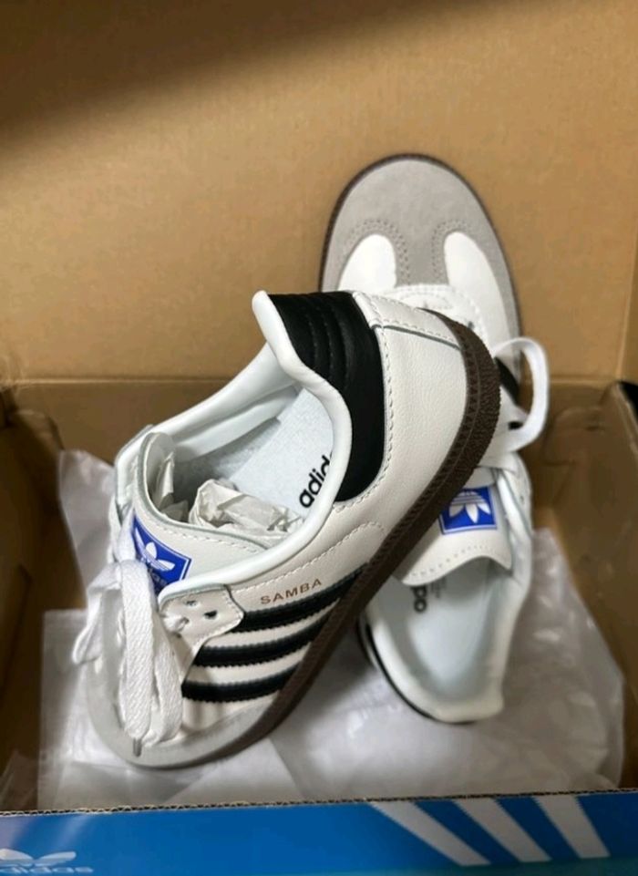 Baskets Adidas Samba 37 - photo numéro 3