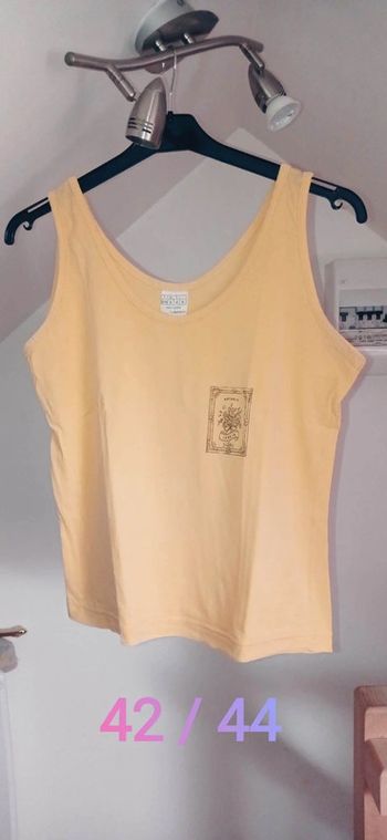 🔮 Débardeur Jaune Taille 42 / 44 🔮