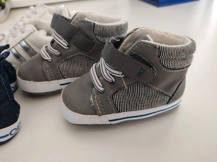 Lot chaussures - photo numéro 2