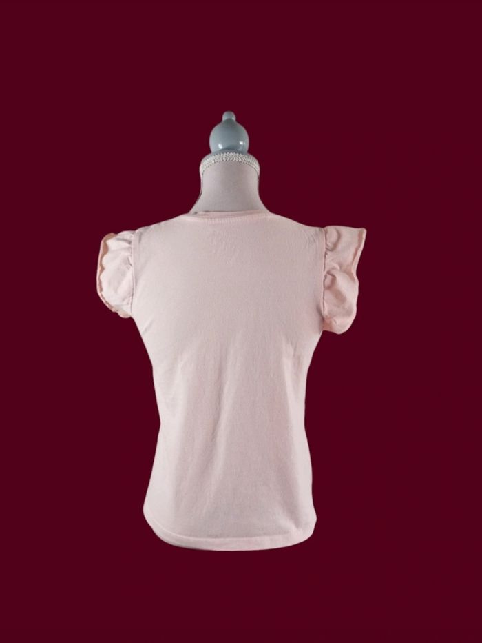T shirt rose pâle manches froufrou C&A taille 9 ans - photo numéro 2