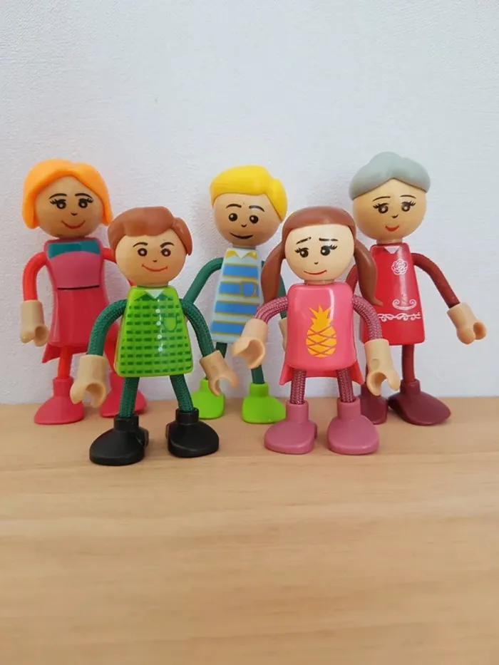 lot de figurines pour maison de poupée - photo numéro 14