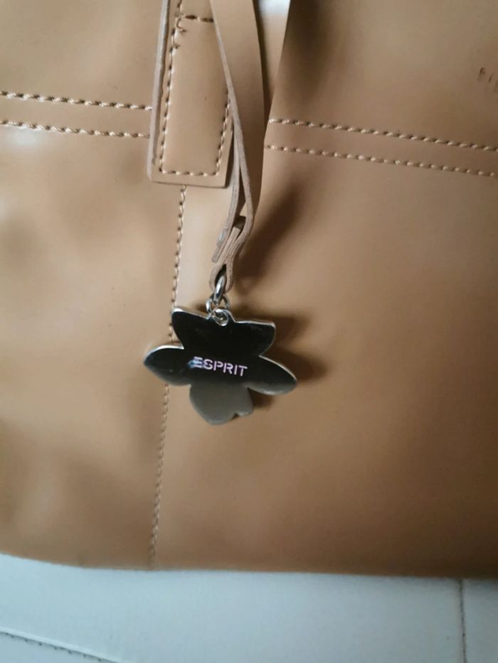 Sac à main verni Esprit camel sympa multipoches - photo numéro 2