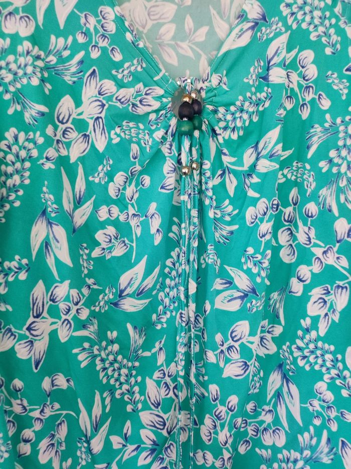 Débardeur fluide fleuri Taille 40-42 - photo numéro 3
